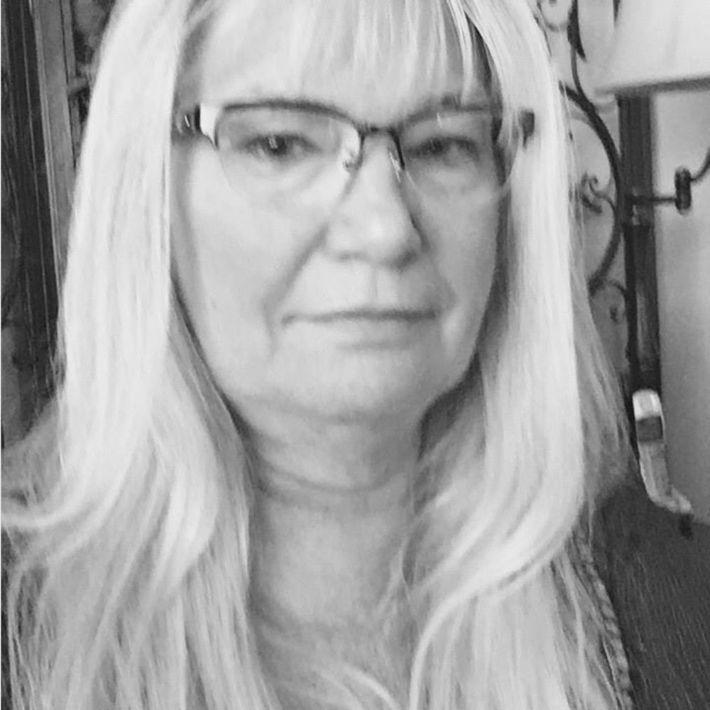 Meet your Posher, Carolyn